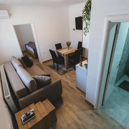 Apartament Alfa *